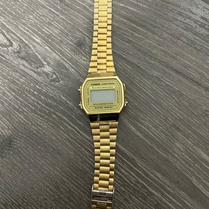 Casio Adjustable Digital Vintage Gold-Tone Stainless Steel Bracelet Watch